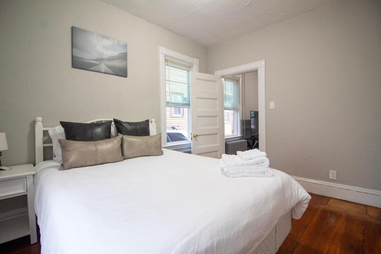 2 Bedroom Condo Close To Boston And Cambridge With Free Parkings ภายนอก รูปภาพ