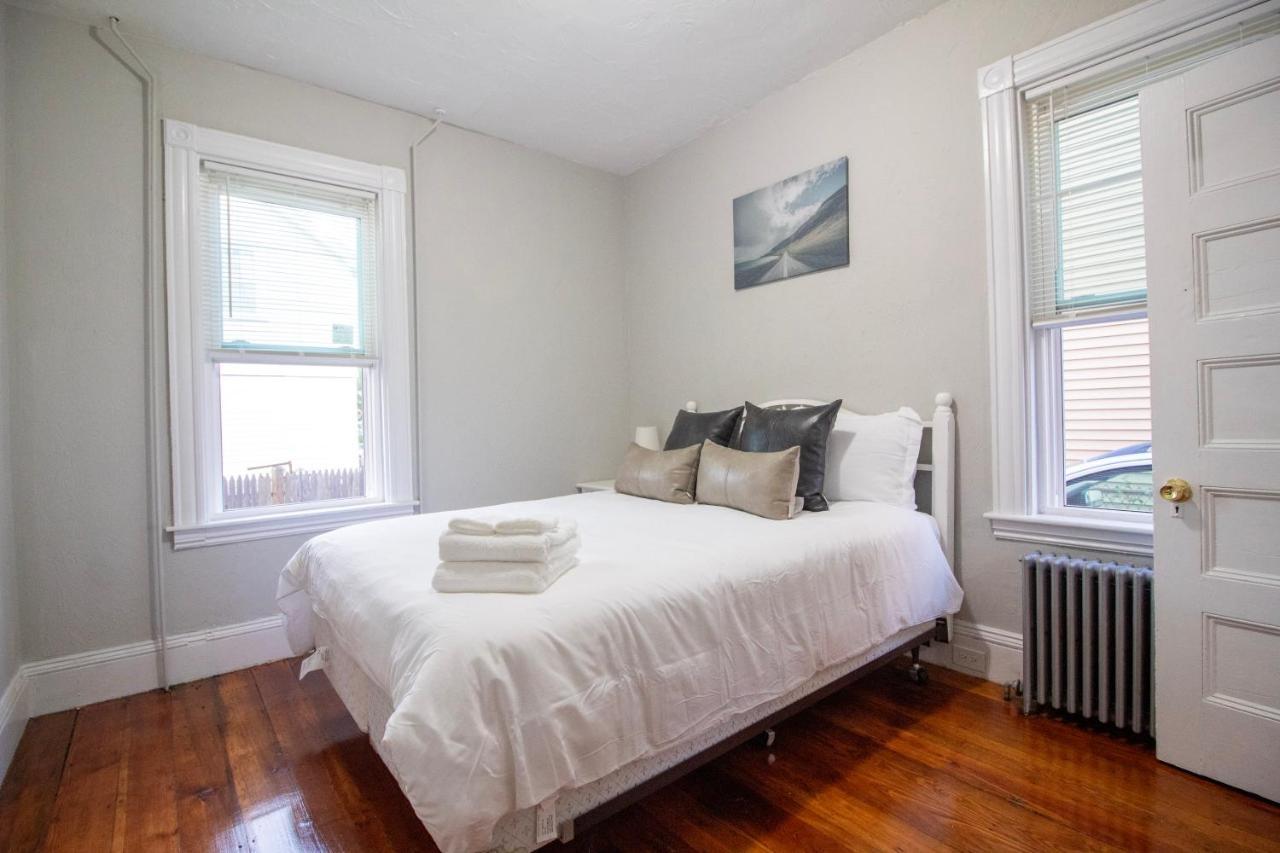 2 Bedroom Condo Close To Boston And Cambridge With Free Parkings ภายนอก รูปภาพ
