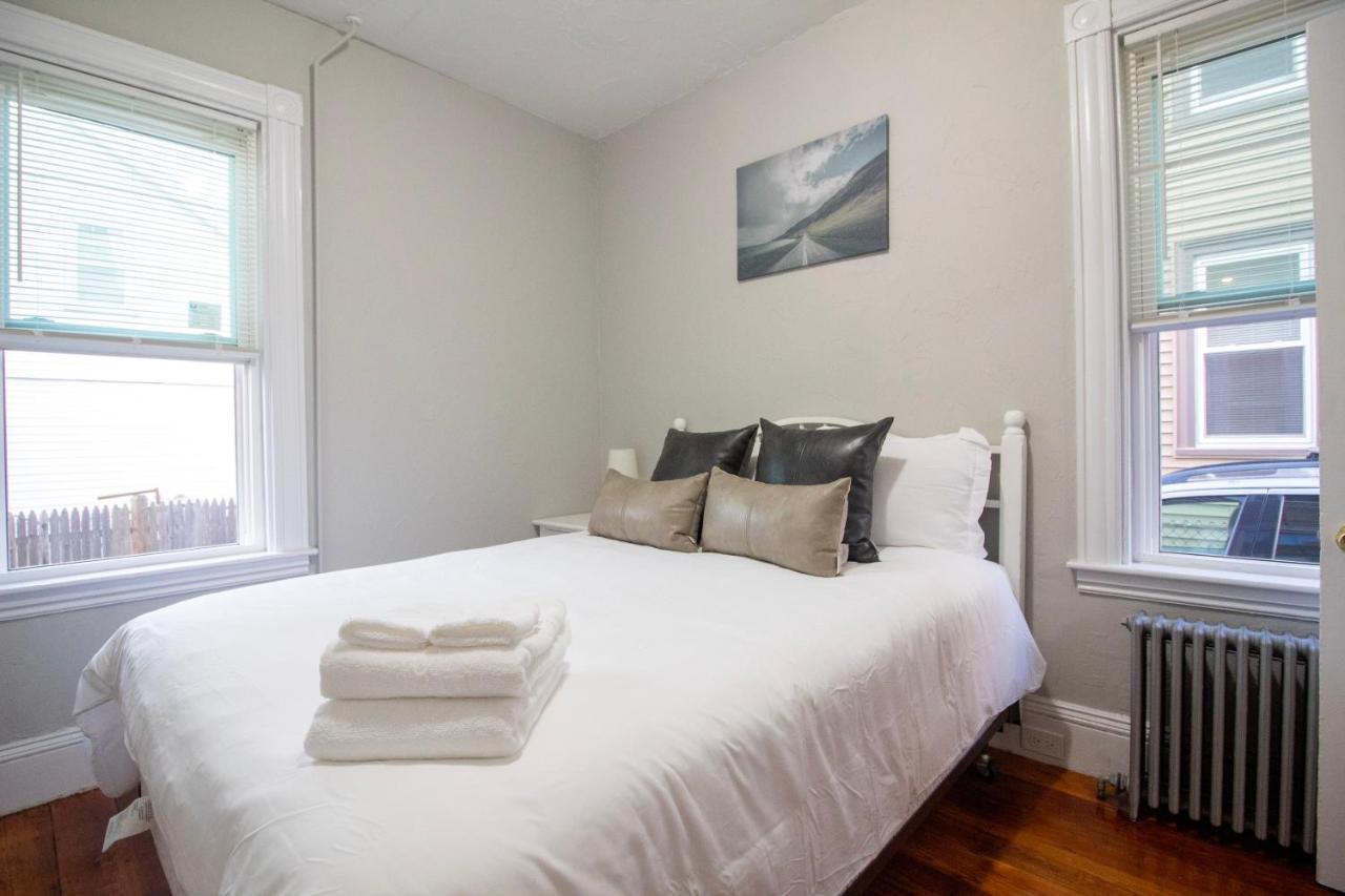 2 Bedroom Condo Close To Boston And Cambridge With Free Parkings ภายนอก รูปภาพ